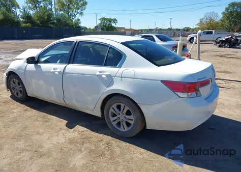 2011 Honda Accord 2.4 Se from USA, damaged, VIN 1HGCP2F6XBA088635